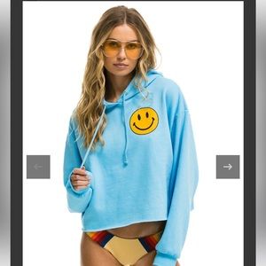 Aviator Nation Smiley 2 Cropped Hoodie in sky xs